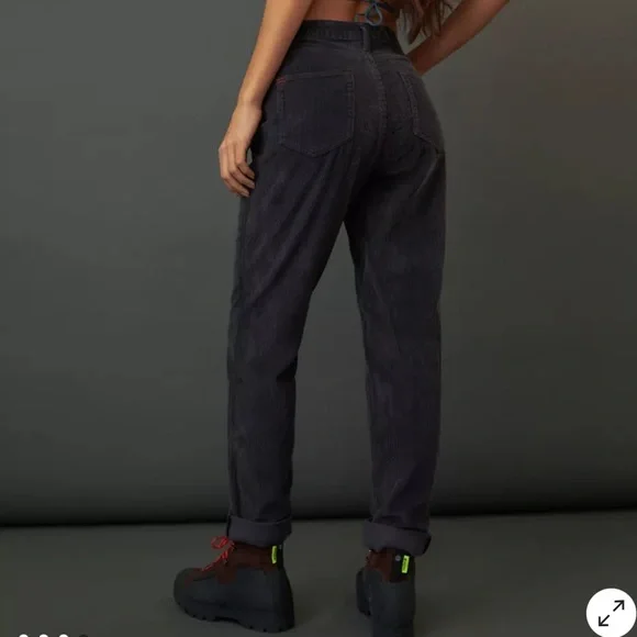 Urban Outfitters Black Corduroy Mom High-rise Pants - Picture 12 of 14